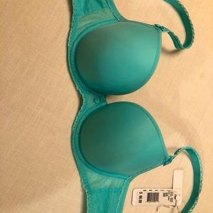 Freya t-shirt bra in hard to find size 30E